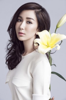 Loura Lou Yi-Xiao