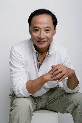 Чжоу Еман (1)
