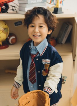 Zheng Yi