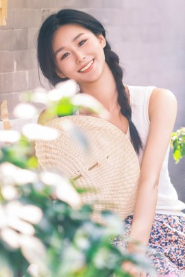 Xiao Ya-Jin