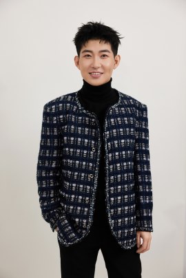 Yan Pei-Lun